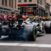 Lewis Hamilton en Formule 1 sur la Cinquième Avenue à New York